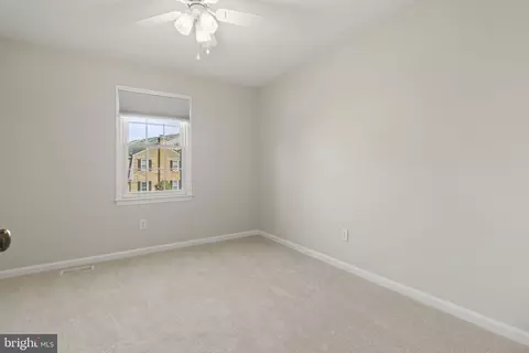 1020 Windrush Ln #27, Sandy Spring, MD 20860 photo 9