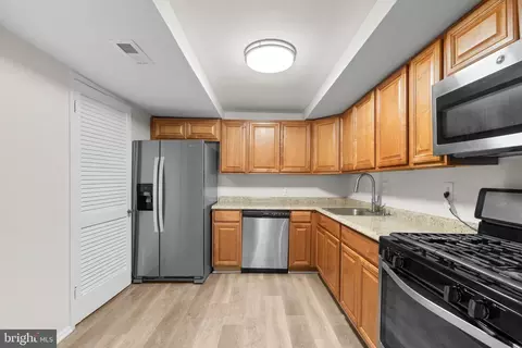 2362 Sun Valley Cir #2-EYE, Silver Spring, MD 20906 photo 14