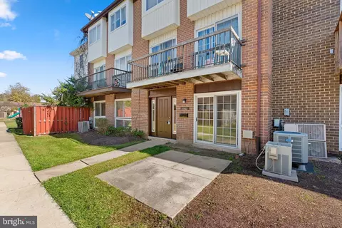 2362 Sun Valley Cir #2-EYE, Silver Spring, MD 20906 photo 3