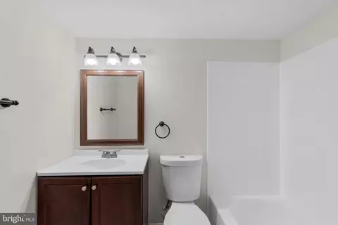 2362 Sun Valley Cir #2-EYE, Silver Spring, MD 20906 photo 29