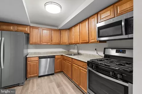2362 Sun Valley Cir #2-EYE, Silver Spring, MD 20906 photo 16