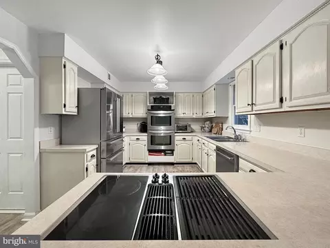 325 Soapstone Ln, Silver Spring, MD 20905 photo 15