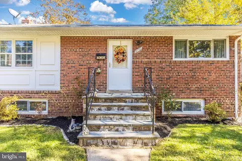 12707 Bushey Dr, Silver Spring, MD 20906 photo 2