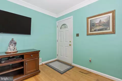 12707 Bushey Dr, Silver Spring, MD 20906 photo 3