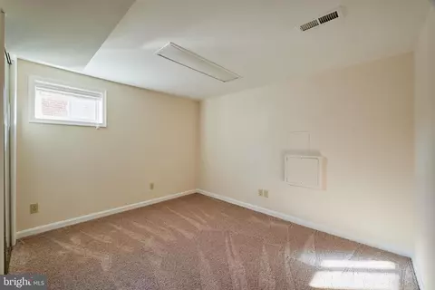 11105 Dodson Ln, Silver Spring, MD 20902 photo 25