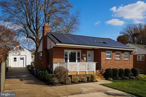 11105 Dodson Ln, Silver Spring, MD 20902