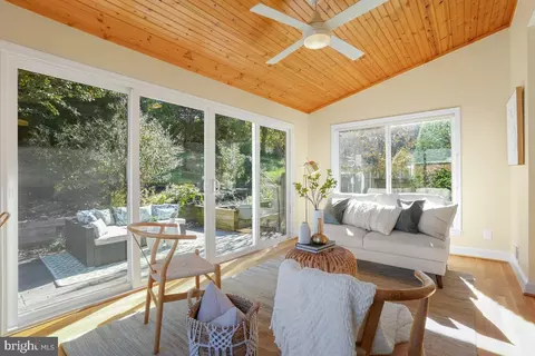 9411 Caroline Ave, Silver Spring, MD 20901 photo 9