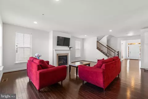 1213 Sweetbay Pl, Silver Spring, MD 20906 photo 9