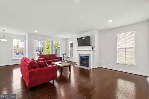 1213 Sweetbay Pl, Silver Spring, MD 20906 photo 7