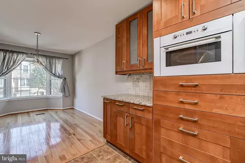 10936 Pebble Run Dr, Silver Spring, MD 20902 photo 22