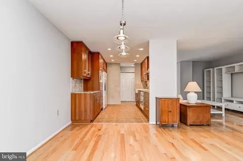 10936 Pebble Run Dr, Silver Spring, MD 20902 photo 16