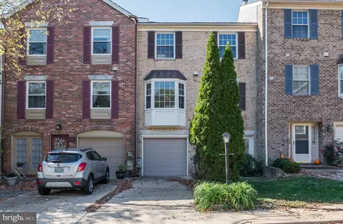 10936 Pebble Run Dr, Silver Spring, MD 20902