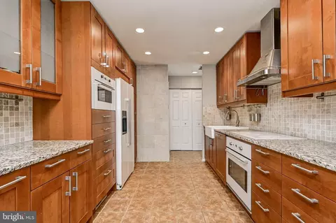 10936 Pebble Run Dr, Silver Spring, MD 20902 photo 19