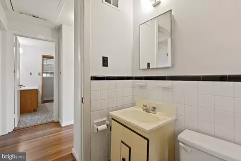 12106 Foley St, Silver Spring, MD 20902 photo 29
