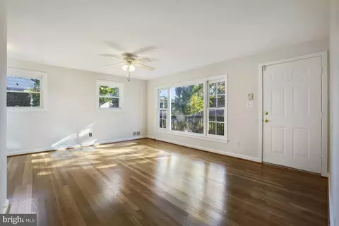 12106 Foley St, Silver Spring, MD 20902 photo 5