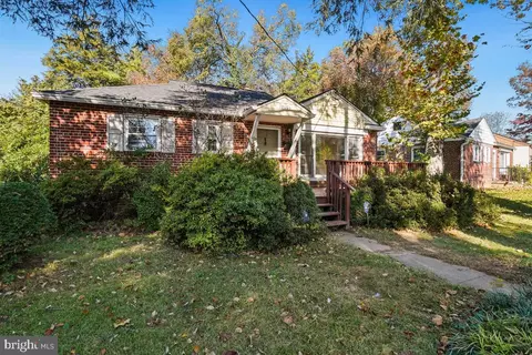 12106 Foley St, Silver Spring, MD 20902 photo 2
