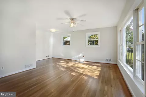 12106 Foley St, Silver Spring, MD 20902 photo 6