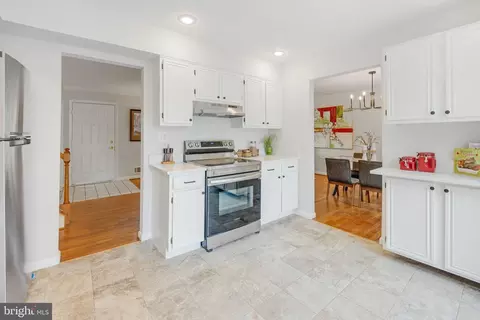 9705 Nassau Ln, Silver Spring, MD 20901 photo 11