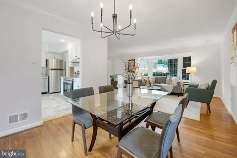 9705 Nassau Ln, Silver Spring, MD 20901 photo 7