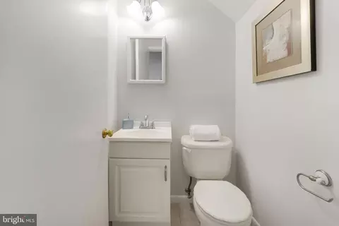 9705 Nassau Ln, Silver Spring, MD 20901 photo 30