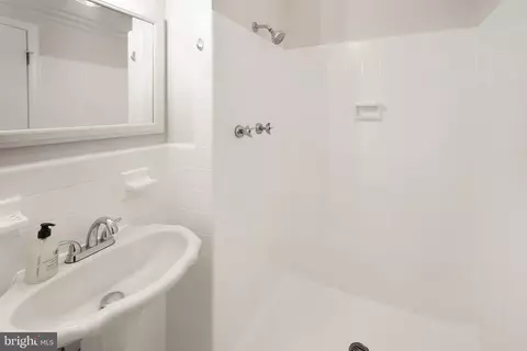 9705 Nassau Ln, Silver Spring, MD 20901 photo 17