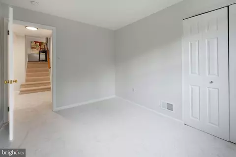 9705 Nassau Ln, Silver Spring, MD 20901 photo 29