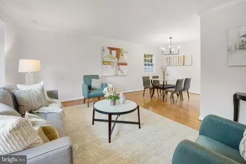 9705 Nassau Ln, Silver Spring, MD 20901 photo 3