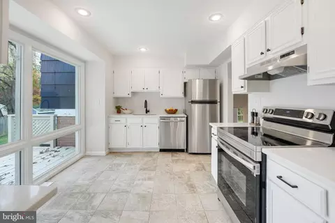 9705 Nassau Ln, Silver Spring, MD 20901 photo 10