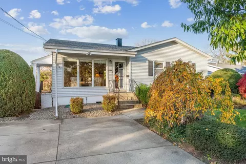13508 Keating St, Rockville, MD 20853