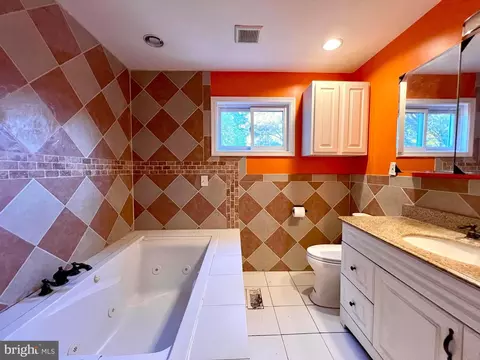 10204 Folk St, Silver Spring, MD 20902 photo 17