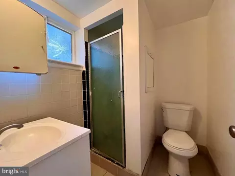 10204 Folk St, Silver Spring, MD 20902 photo 18