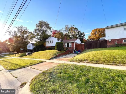 10204 Folk St, Silver Spring, MD 20902 photo 3