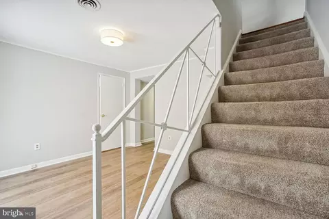 Entry Way - 102 Belton Rd, Silver Spring, MD 20901 photo 2 of 3
