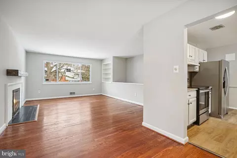 Living - 102 Belton Rd, Silver Spring, MD 20901 photo 8 of 8