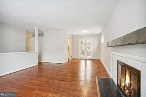 Living - 102 Belton Rd, Silver Spring, MD 20901 photo 6 of 8