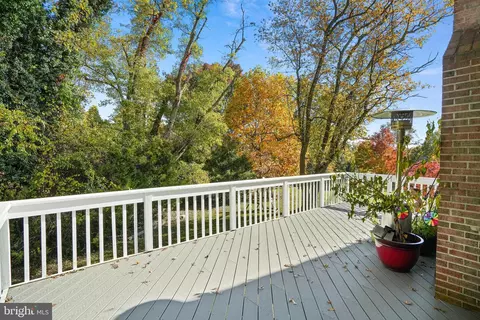 1933 Morningmist Dr, Silver Spring, MD 20906 photo 9