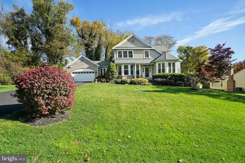1933 Morningmist Dr, Silver Spring, MD 20906 photo 6