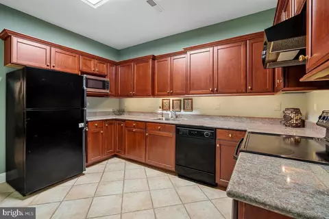 11222 River View Dr, Potomac, MD 20854 photo 71