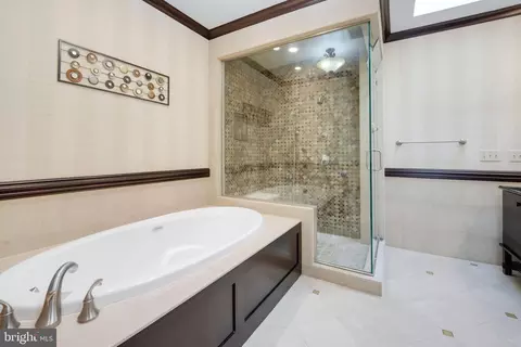 11222 River View Dr, Potomac, MD 20854 photo 38