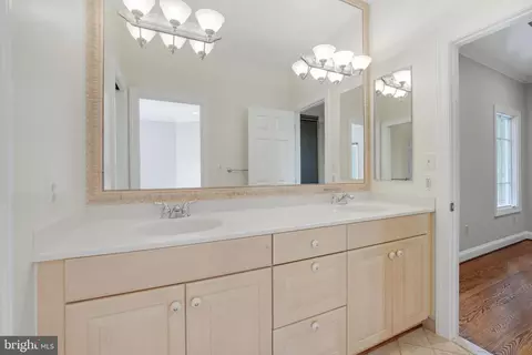 11222 River View Dr, Potomac, MD 20854 photo 46