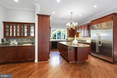 11222 River View Dr, Potomac, MD 20854 photo 11