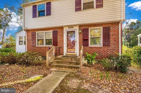 10115 Grant Ave, Silver Spring, MD 20910 photo 2