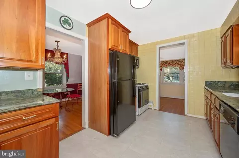 10115 Grant Ave, Silver Spring, MD 20910 photo 11