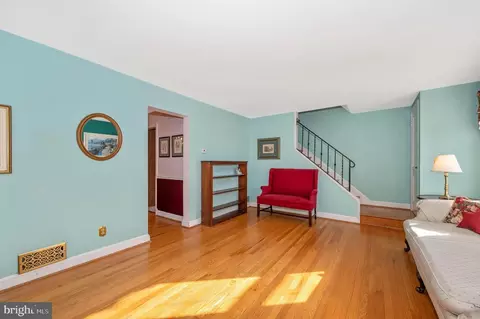 10115 Grant Ave, Silver Spring, MD 20910 photo 4