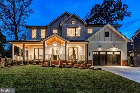 5820 Lenox Rd, Bethesda, MD 20817
