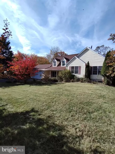 14206 Travilah Rd, Rockville, MD 20850