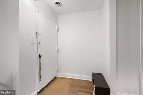 3340 Hewitt Ave #4-1-B, Silver Spring, MD 20906 photo 3