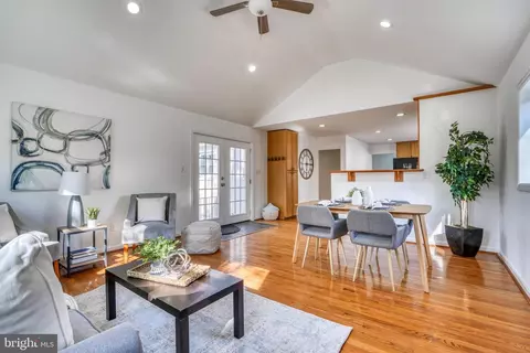 4416 Hallet St, Rockville, MD 20853
