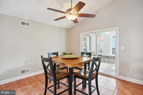 19500 Wootton Ave, Poolesville, MD 20837 photo 24