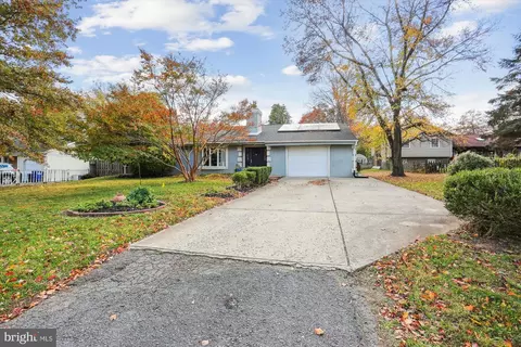 19500 Wootton Ave, Poolesville, MD 20837 photo 4